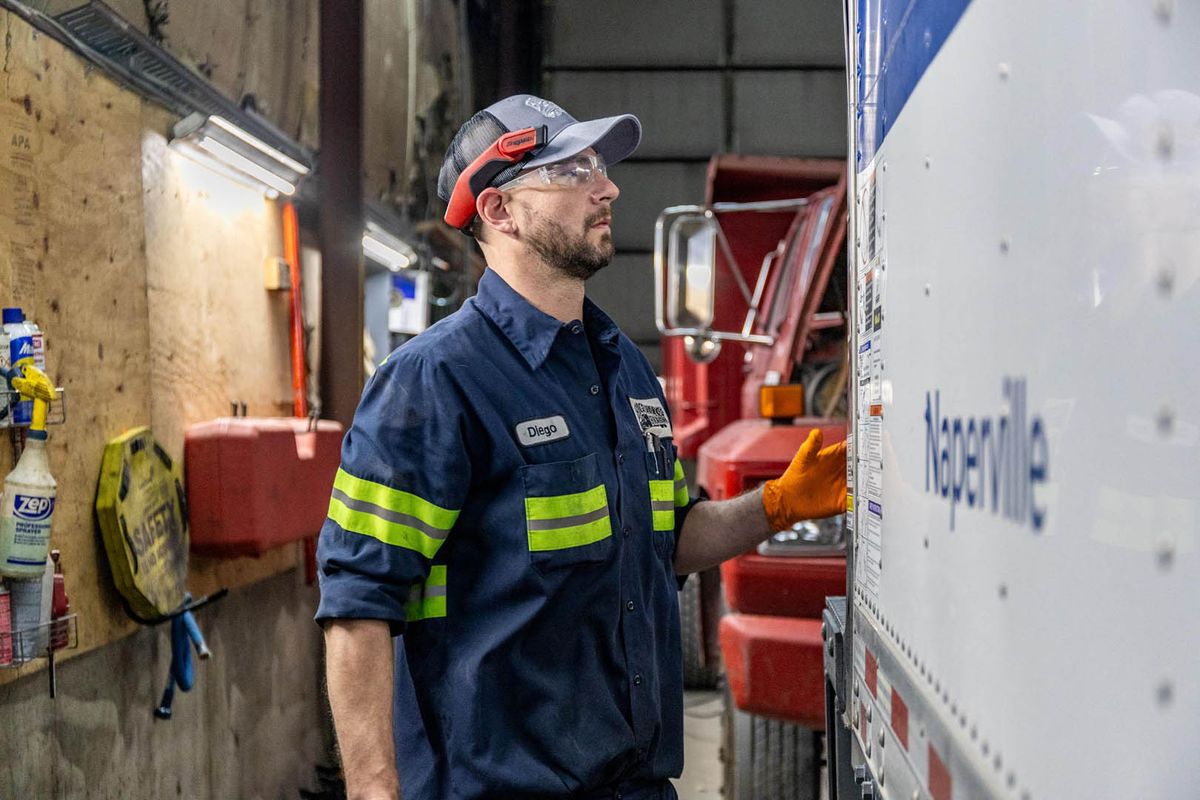 Big Rig Fixer technician inspecting a truck